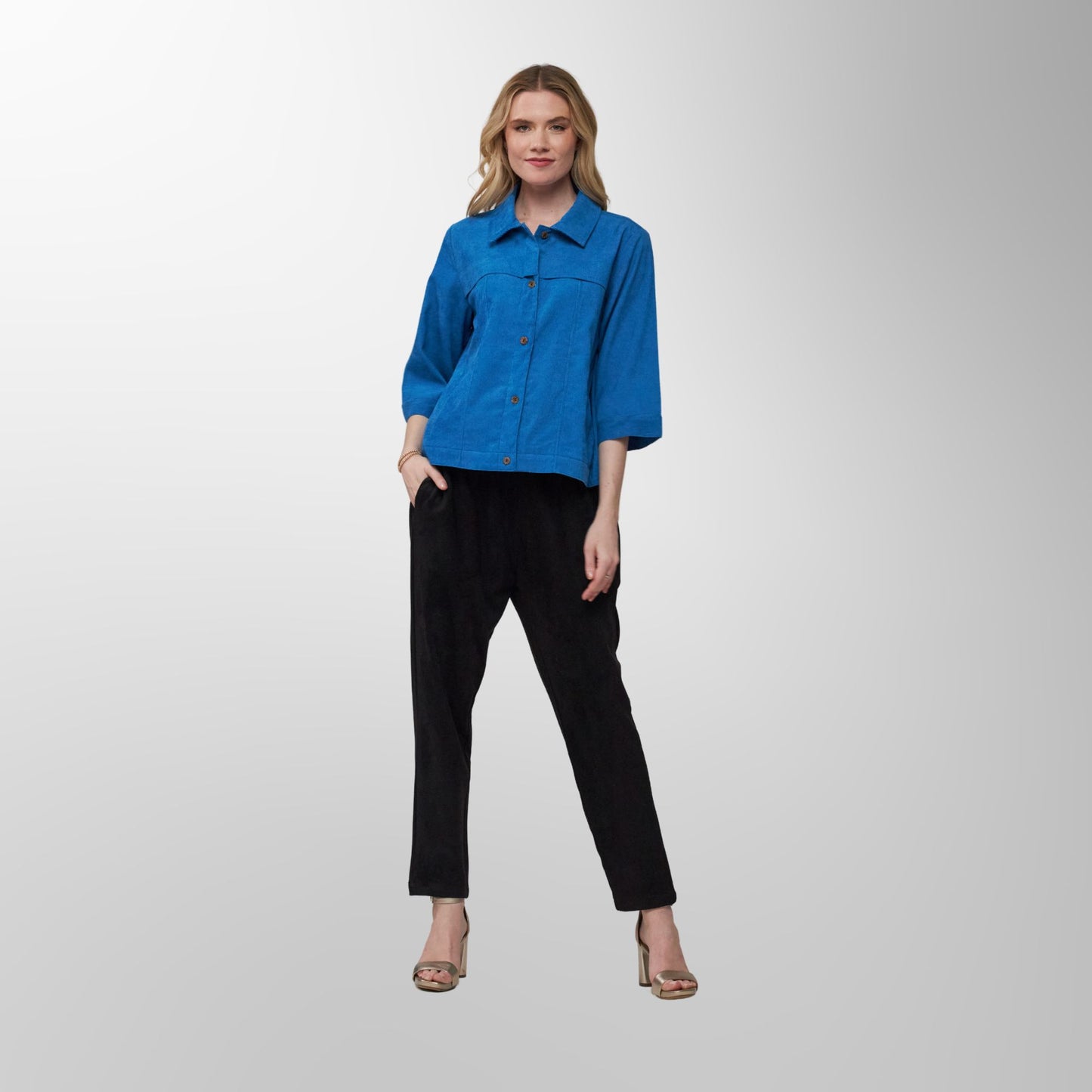 Double Pocket Jacket – Functionality Meets Chic Style - C 825